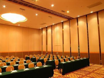 Acoustic Room Dividers / Soundproof Movable Wall Dividers with Sliding Track Wheels