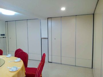 Customized Hotel Hanging System Mobile Room Divider With Wheels And Tracks