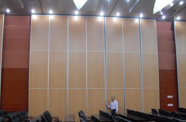 Aluminium Hotel Sound Proof Partition Wall / 4m Height Moving Room Dividers