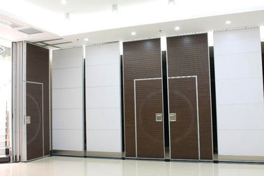 Restaurant Folding Partition Walls , Soundproof Movable Room Dividers