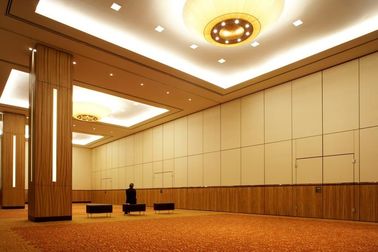 Wooden Sliding Folding Sound Proof Partition Wall For Hotel Banquet Hall Fire Resistant