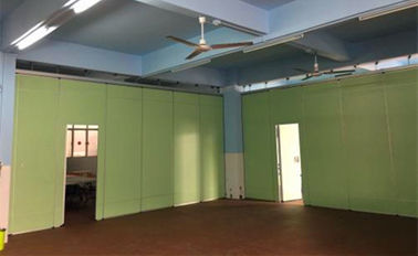 Multi Color Top Hanging Ceiling System Foldable Partition Wall Panel For Training Room