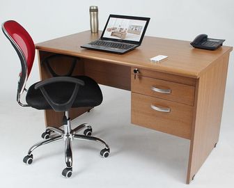 Cusomized Wooden Material 4 Seats Office Desk Cubicle Multi Color Easy To Install