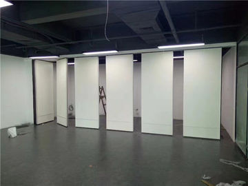 Restaurant Folding Partition Walls , Multi Color Wooden Movable Panel Soundproof Room Dividers