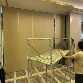 OEM Movable Room Partition Sliding Door Decorative Partition Wall For Art Gallery