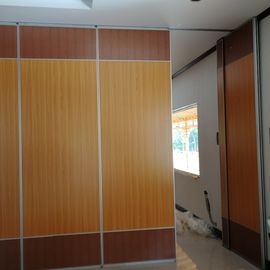 Wood Grain Finished Operating Movable Walls Banquet Room Soundproof From Guangzhou