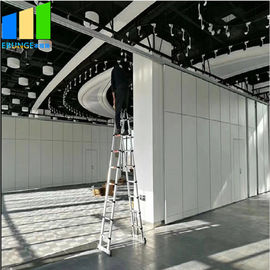 School Dancing Room Folding Partition Walls Retractable Barrier Operable Wall Partition White Board Type 80 Room Divider