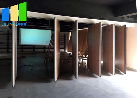 Decorative Wooden Restaurant Moving Flexible Foldable Partition Walls