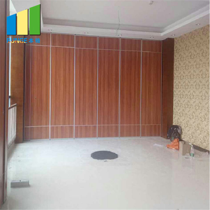 Interior Temporary Sound Proof Partition Wooden Folding Door