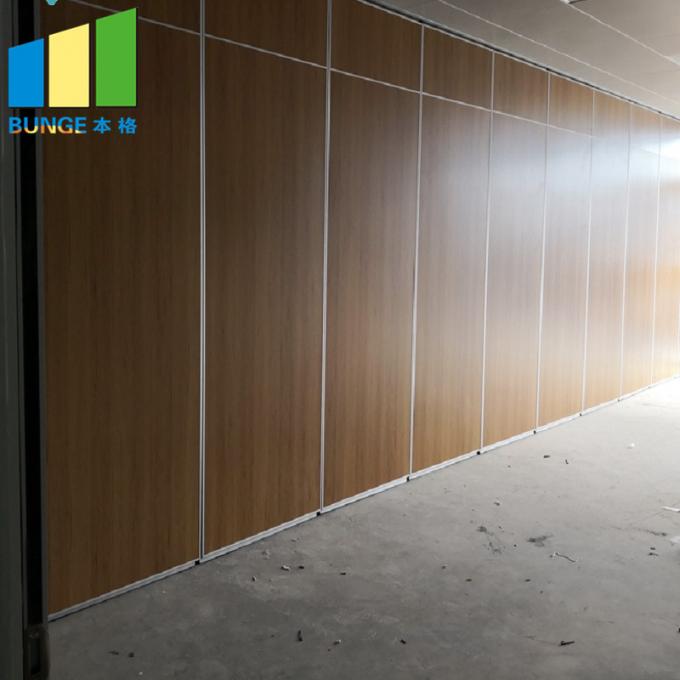 Dubai Foldable Wall Partition Soundproof Sliding Partitions For