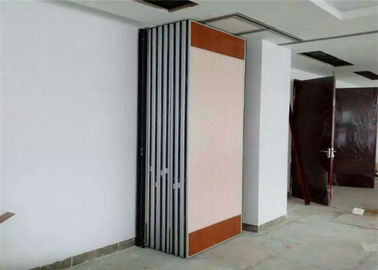 Easy Operate Conference Room Partition Walls 2000 / 13000 mm Height Multicolor