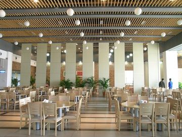 Rolling Wooden MDF Restaurant Movable Partition Walls Voice Insulation