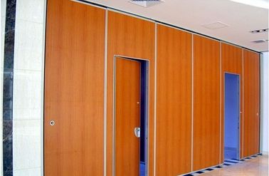 Wooden Folding Door Sound Proof Partitions Aluminium Frame For Classroom Decorative