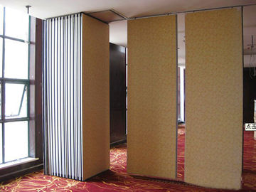 Restaurant Folding Partition Walls , Soundproof Movable Room Dividers