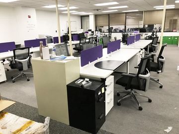 Fashion Office Desk Partitions With Cabinets Veneer Finish Anti - Scratch