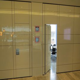 Durable Aluminum Folding Partition Walls , Sound Absorbing Room Dividers