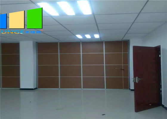 Wooden Panel Material Operable Acoustic Folding Partition Walls For Office Partition Wall Project