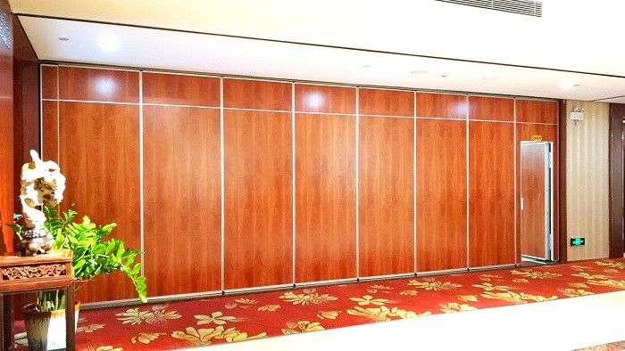 Acoustic Folding Office Partition Walls , Movable Decorative Room Divider Aluminium Track