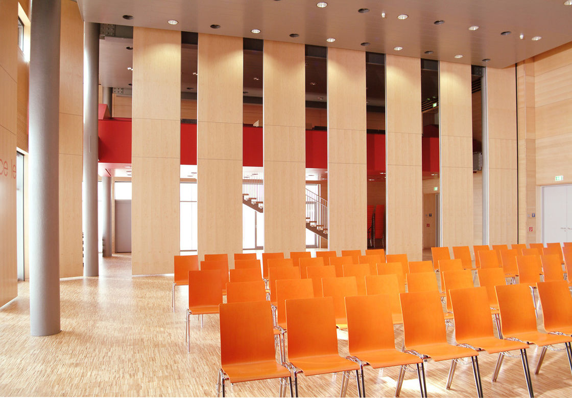 Soundproof Movable Partition Walls for Conference Room , Folding Doors Room Dividers