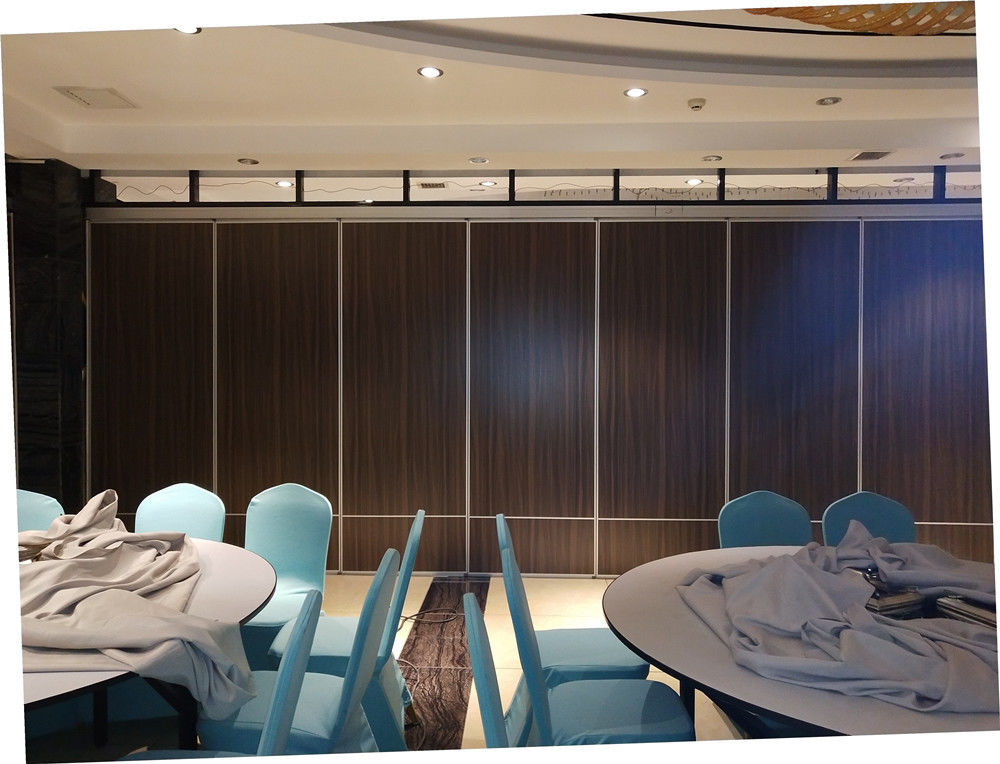 Leather Surface MDF Board Operable Office Partiton Wall Sliding Folding Ceiling System