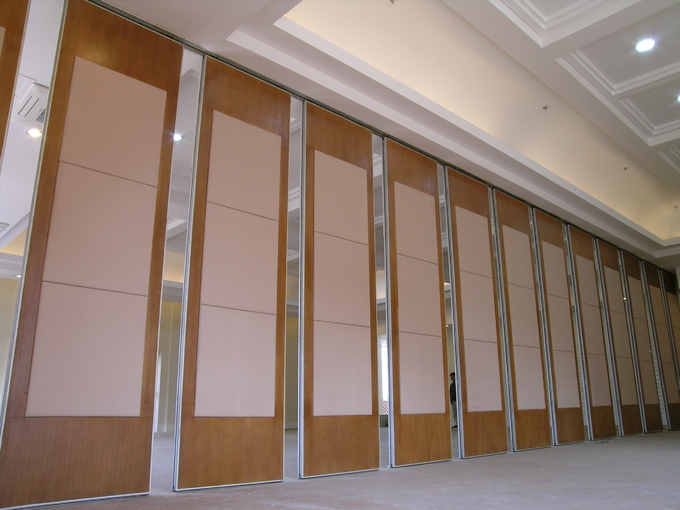 Hanging Soundproof Rolling Movable Partition Walls Interior Position